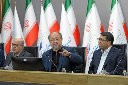 شریعتمداری: مدیران عامل، مسئول تامین مالی پروژه‌ها هستند/ از مسائل فرهنگی و پرورش نیروی انسانی فاخر غفلت نشود