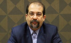 کامبیز پیکارجو رئیس هیات مدیره بیمه البرز شد​