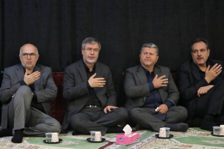 برگزاری مراسم بزرگداشت امام شهید ایران در شرکت سهامی بیمه ایران