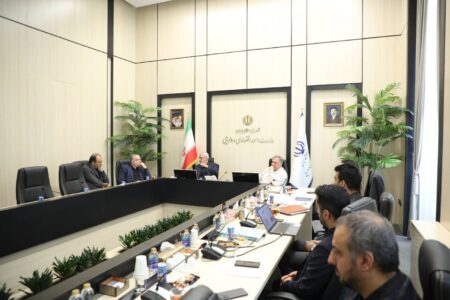 نشست وزیر اقتصاد با اعضای کمیسیون اقتصادی مجلس برگزار شد