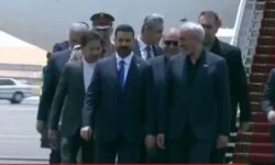 نخست‌وزیر عراق با استقبال وزیر اقتصاد وارد تهران شد