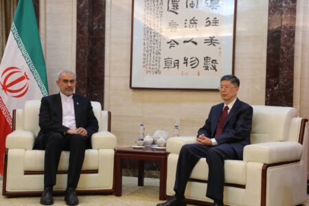 ایران و چین به سوی فصل نوینی از مشارکت راهبردی گام برمی‌دارند