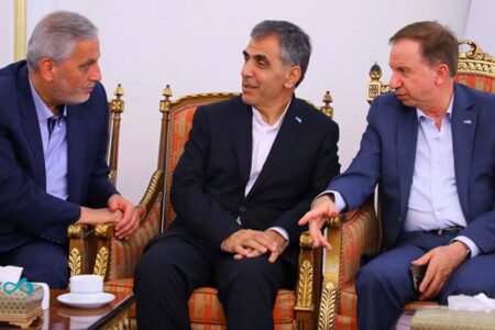 بررسی راه‌های گسترش همکاری بانک دی و بنیاد شهید آذربایجان شرقی