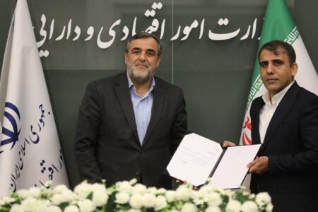 استقبال معاون وزیر امور اقتصادی و دارایی از عملکرد بانک مسکن در تامین مالی پروژه‌های مسکن