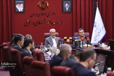 وزیر اقتصاد در آیین امضای تفاهم‌نامه بازسازی زیرساخت‌های فناورانه چهار دانشگاه برتر: تمام ظرفیت‌های قانونی را برای بازسازی و نوسازی دانشگاه‌های آسیب‌دیده از جنگ به‌کار می‌گیریم