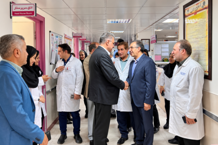 جلیل مدیر سرمایه انسانی گروه صنایع پتروشیمی خلیج فارس از پرستاران بیمارستان فوق تخصصی صنعت نفت تهران
